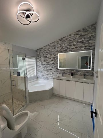 1970 NW 178th Ter, Pembroke Pines, FL 33029