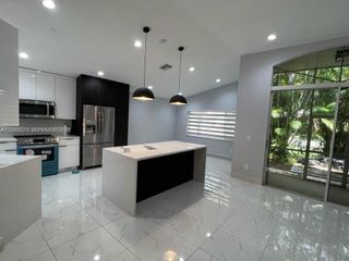 1970 NW 178th Ter, Pembroke Pines, FL 33029