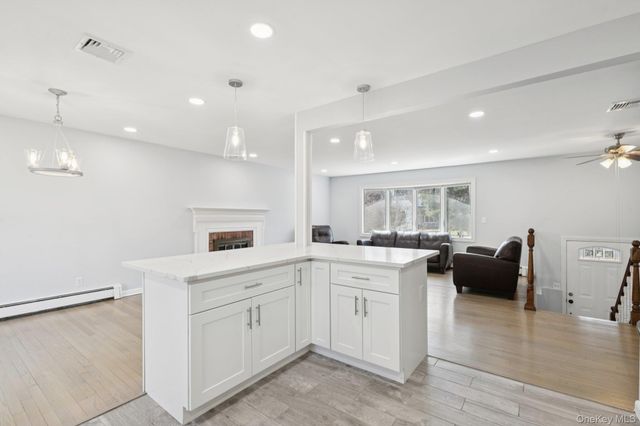159 Chestnut Circle, Northport, NY 11768