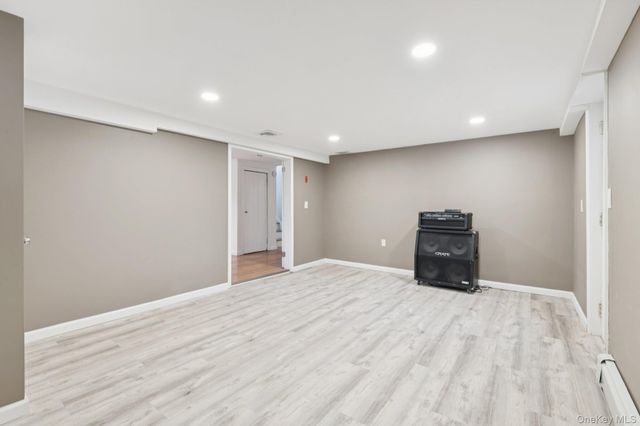 159 Chestnut Circle, Northport, NY 11768