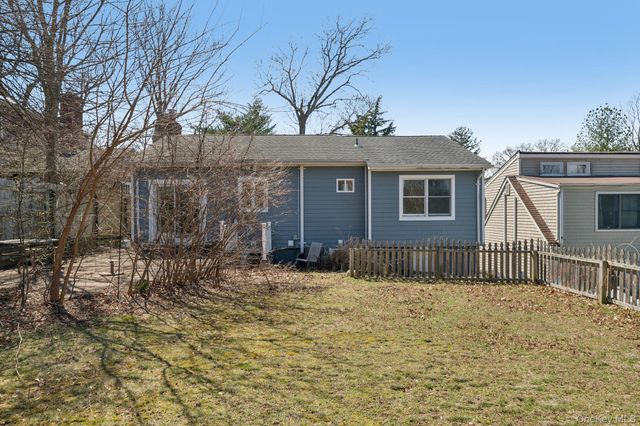 159 Chestnut Circle, Northport, NY 11768