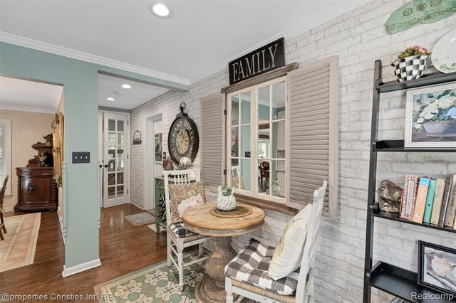 32765 Eastlady Drive, Beverly Hills, MI 48025