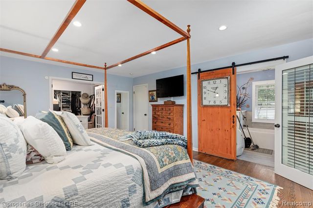 32765 Eastlady Drive, Beverly Hills, MI 48025