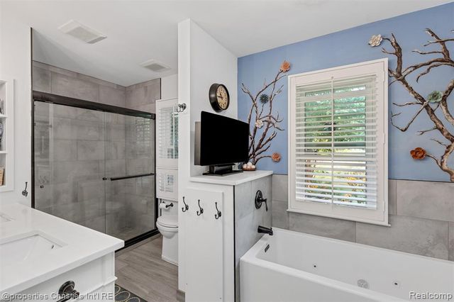 32765 Eastlady Drive, Beverly Hills, MI 48025