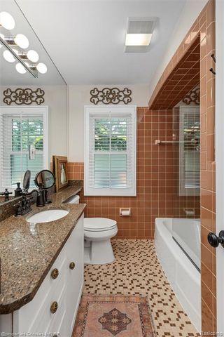 32765 Eastlady Drive, Beverly Hills, MI 48025