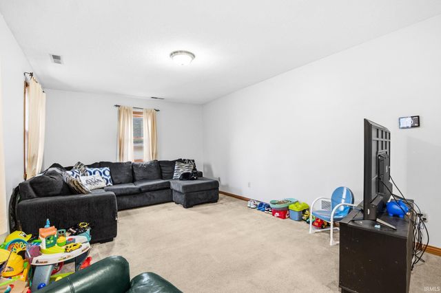 1540 Freedom Street, Huntington, IN 46750