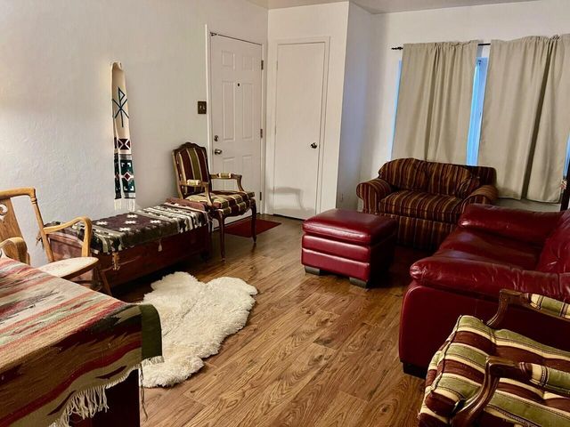 6028 Landry Avenue NW, Albuquerque, NM 87120