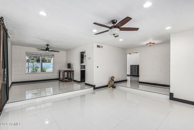 4020 W Anderson Drive, Glendale, AZ 85308