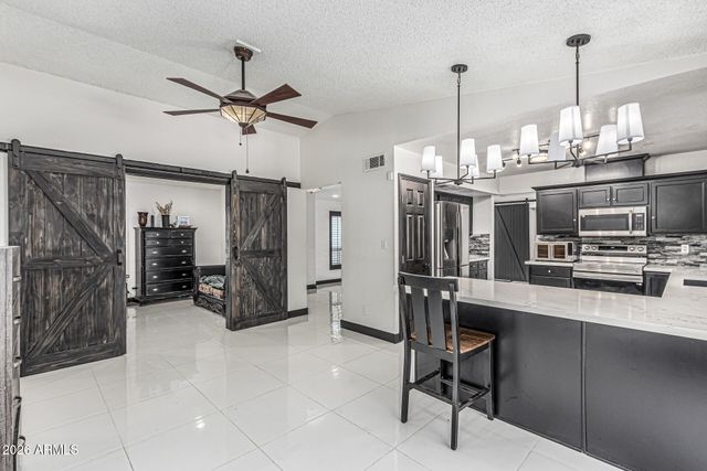 4020 W Anderson Drive, Glendale, AZ 85308