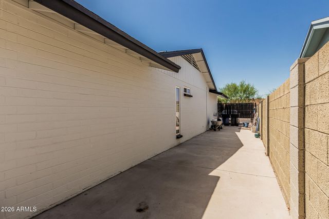 4020 W Anderson Drive, Glendale, AZ 85308