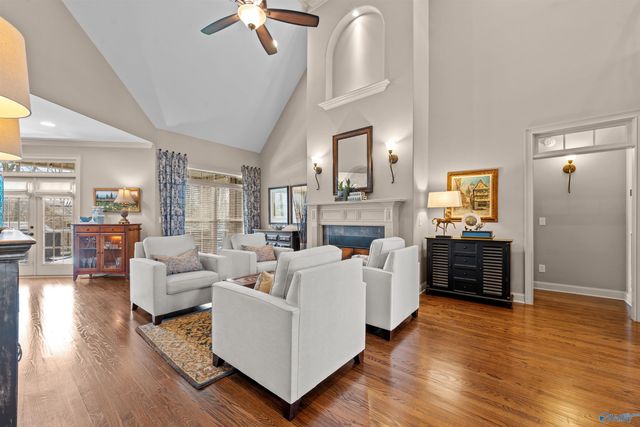 10 Bluff View Drive SE, Huntsville, AL 35803