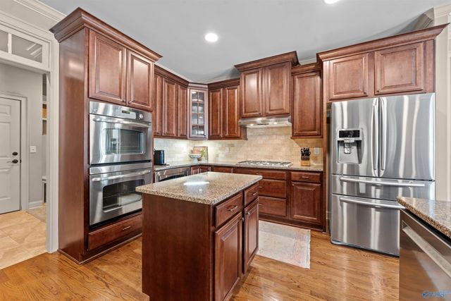 10 Bluff View Drive SE, Huntsville, AL 35803