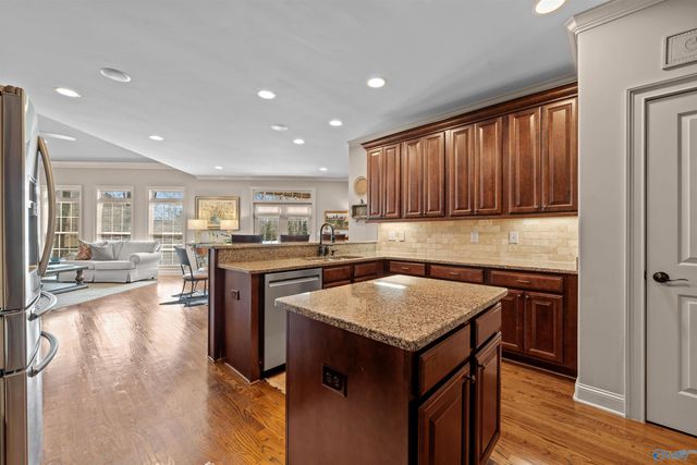 10 Bluff View Drive SE, Huntsville, AL 35803