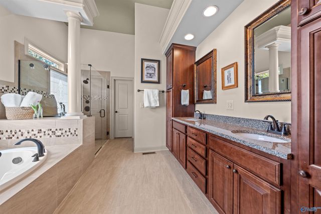 10 Bluff View Drive SE, Huntsville, AL 35803