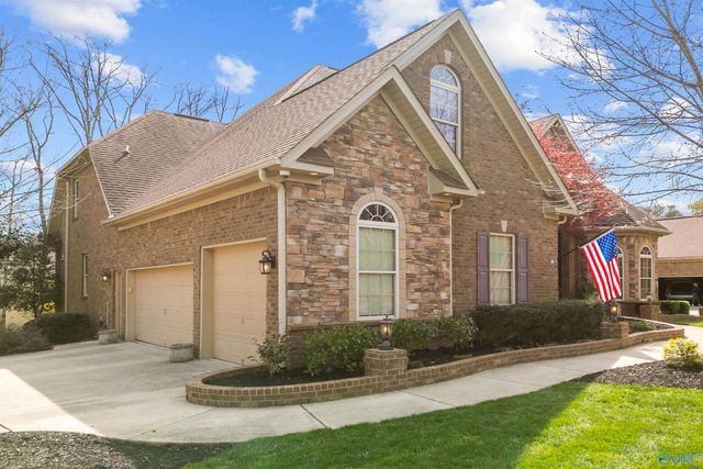 10 Bluff View Drive SE, Huntsville, AL 35803