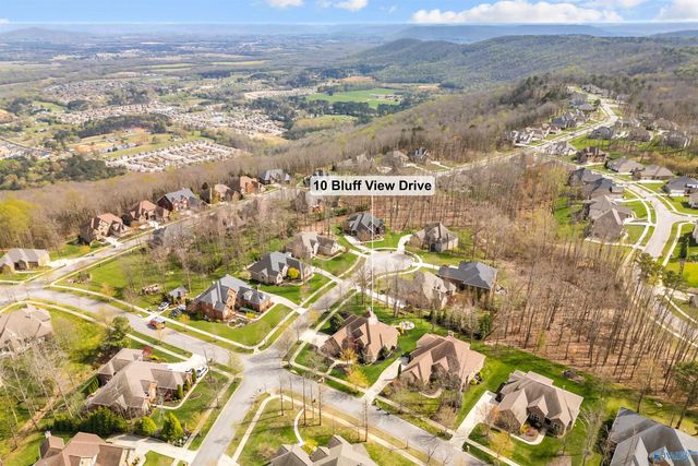 10 Bluff View Drive SE, Huntsville, AL 35803