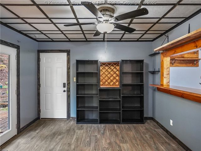 1931 Bills Creek Road, Winfield, WV 25213