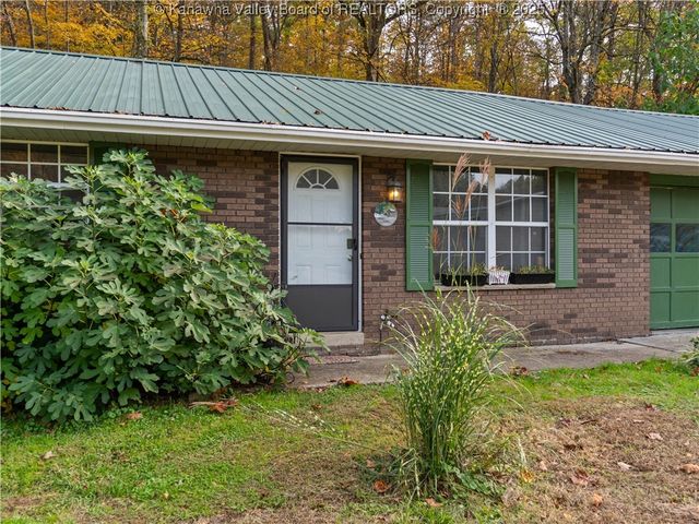 1931 Bills Creek Road, Winfield, WV 25213