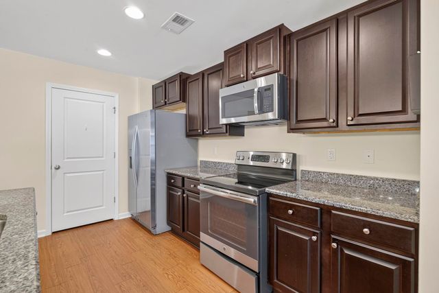 156 Oak Leaf Dr., Longs, SC 29568
