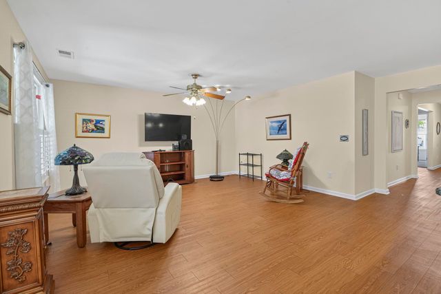 156 Oak Leaf Dr., Longs, SC 29568