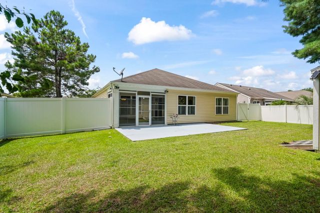 156 Oak Leaf Dr., Longs, SC 29568