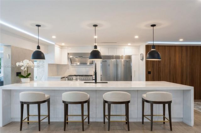 1560 Cleveland Rd, Miami Beach, FL 33141