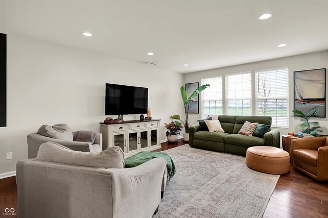 6658 Park Grove Boulevard, Whitestown, IN 46075