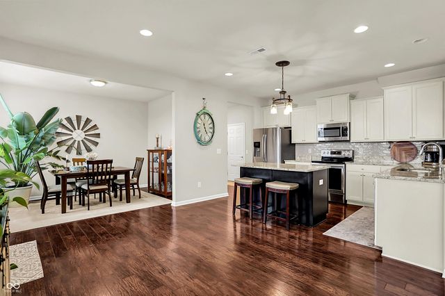 6658 Park Grove Boulevard, Whitestown, IN 46075