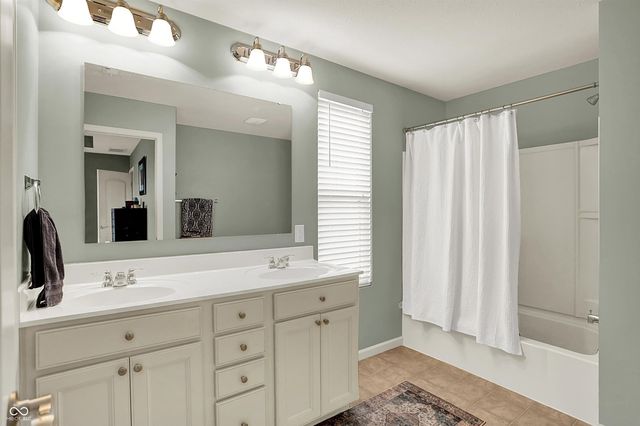 6658 Park Grove Boulevard, Whitestown, IN 46075