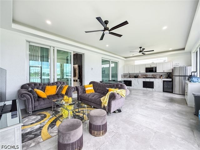 4704 Karen AVE S, Lehigh Acres, FL 33976