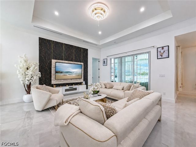 4704 Karen AVE S, Lehigh Acres, FL 33976