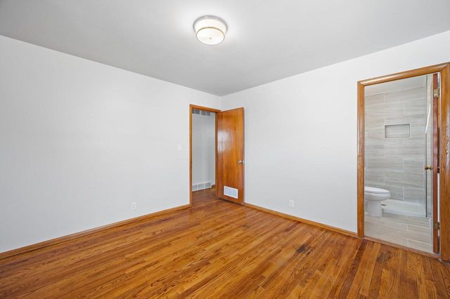 6531 N LANDERS STREET, Milwaukee, WI 53223