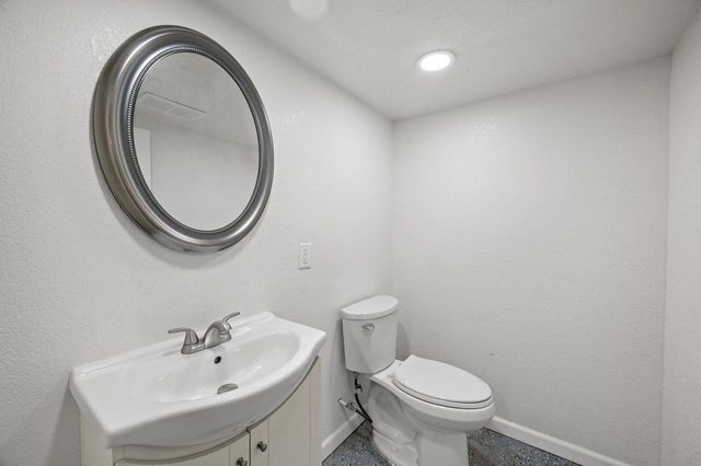 6531 N LANDERS STREET, Milwaukee, WI 53223