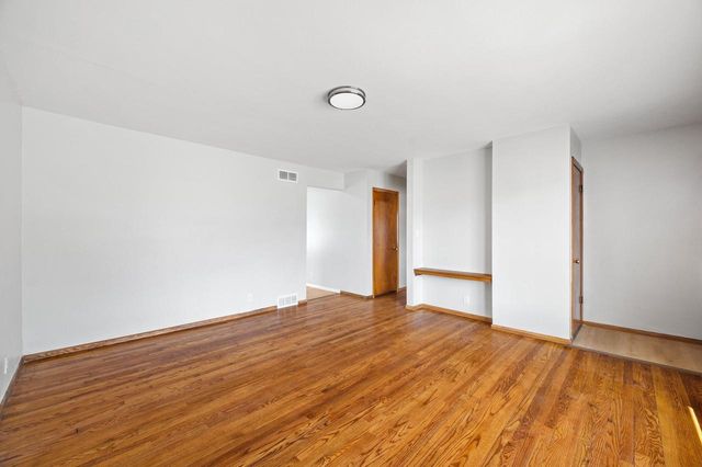 6531 N LANDERS STREET, Milwaukee, WI 53223