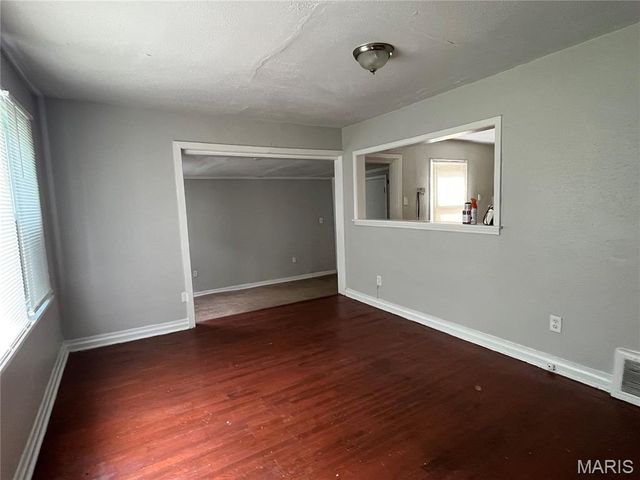 605 Abston Avenue, St Louis, MO 63135