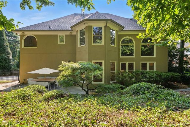 3770 Newport Bay Drive, Alpharetta, GA 30005