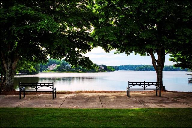 3770 Newport Bay Drive, Alpharetta, GA 30005