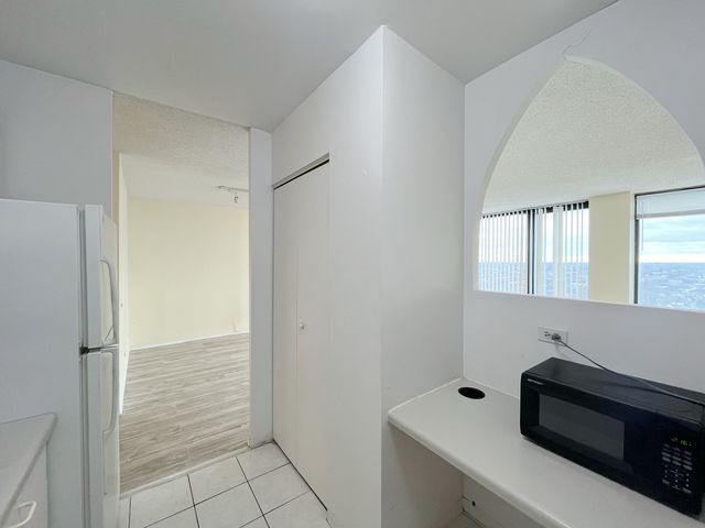 5320 N Sheridan Road 2110, Chicago, IL 60640