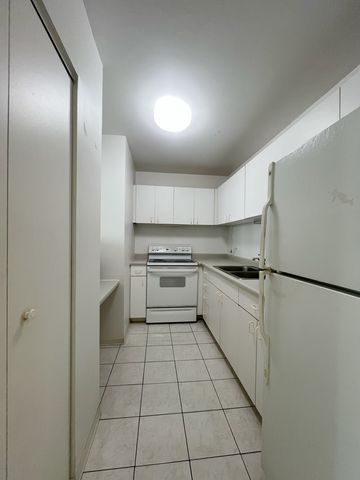 5320 N Sheridan Road 2110, Chicago, IL 60640