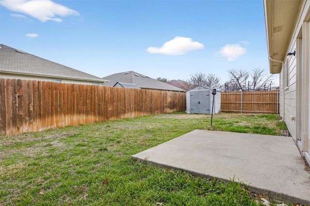 8616 Star Thistle Drive, Fort Worth, TX 76179