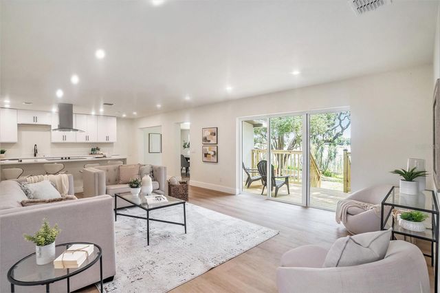 14050 BLACKJACK ROAD, Dover, FL 33527