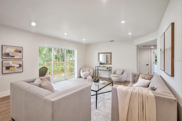 14050 BLACKJACK ROAD, Dover, FL 33527