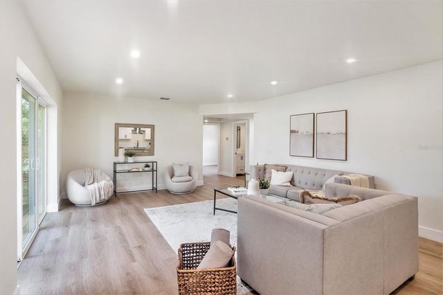 14050 BLACKJACK ROAD, Dover, FL 33527