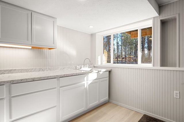 1415 W Borden Rd, Spokane, WA 99224