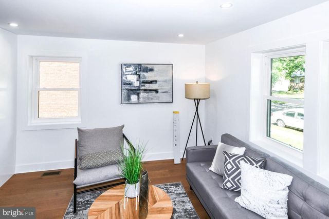 4916 SARGENT RD NE, Washington, DC 20017