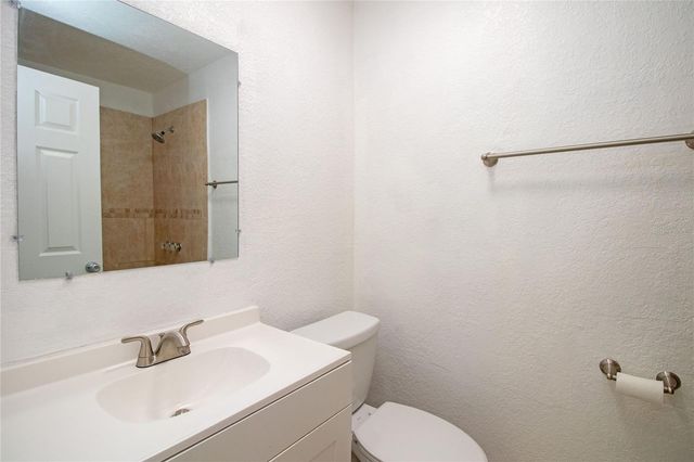 2425 AUBURN STREET S, St Petersburg, FL 33712