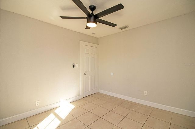 2425 AUBURN STREET S, St Petersburg, FL 33712