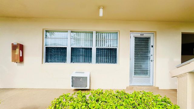 164 Kent J, West Palm Beach, FL 33417