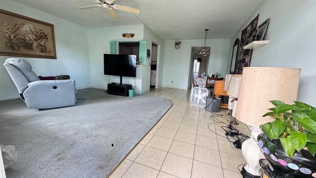 164 Kent J, West Palm Beach, FL 33417