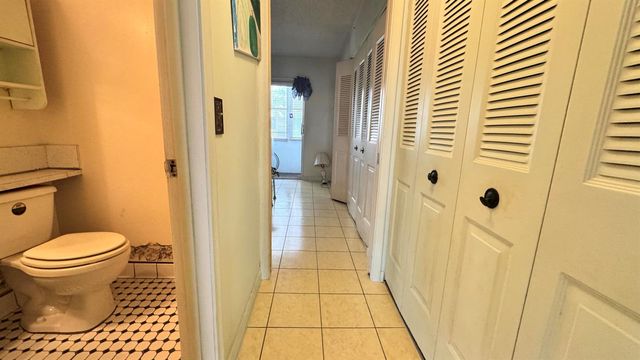 164 Kent J, West Palm Beach, FL 33417